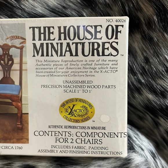 New in the package The House of Miniatures 2 chippendale chairs unassembled - Picture 2 of 3